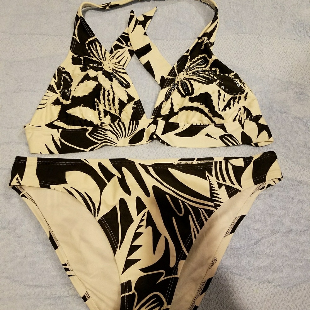 Swim Suit black and white used in good condition